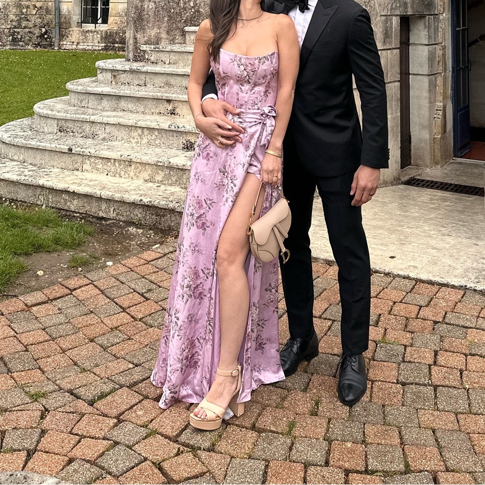 V. Chapman Cecilia Gown in Lilac Tapestry Rose 🌸💕 Worn Once